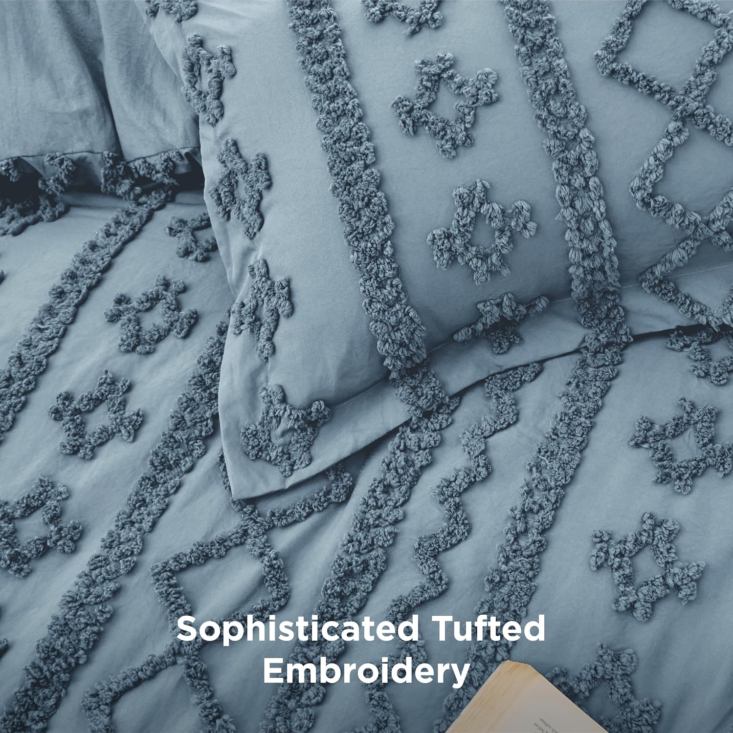 Bedsure Tufted Boho Comforter Set Queen Size - Dusty Blue Boho Bed Set, GentleSoft™ 3 Pieces Farmhouse-Style Embroidery Bedding, Gifts for Woman, Soft Jacquard Kids' Queen Comforter for All Seasons