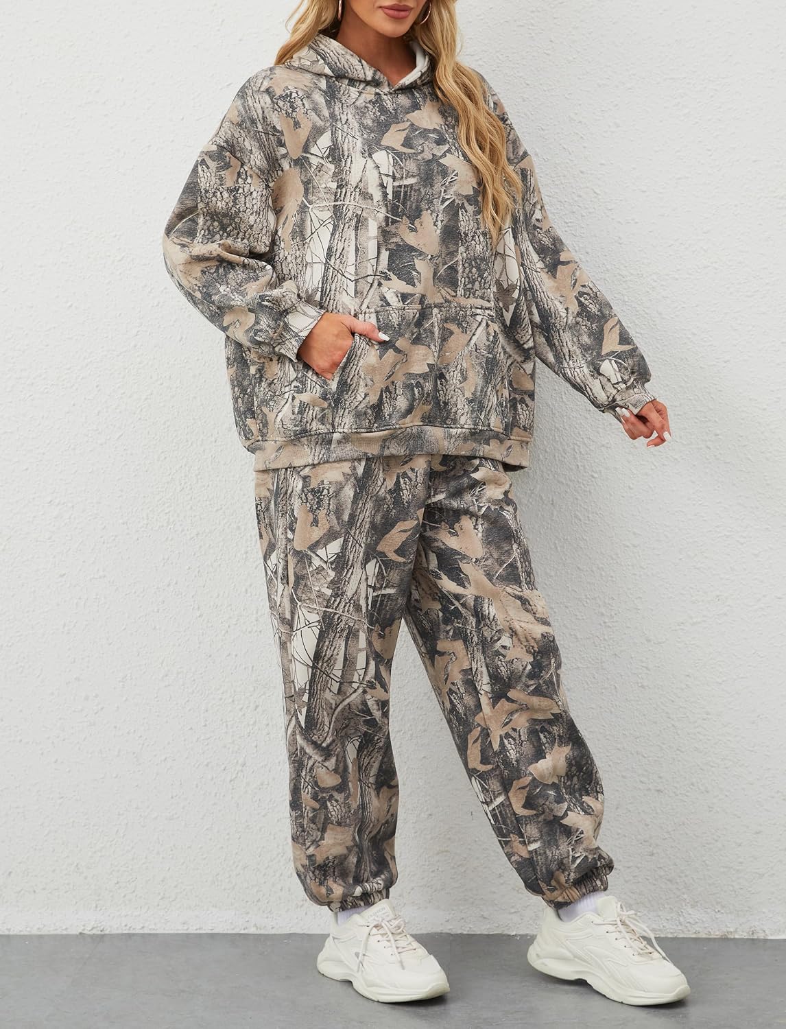 Dsewpaur Camo Hoodie For Women Oversized Long Sleeve Drop Shoulder Fleece Hooded Sweatshirt Pullover With Pocket Outfits