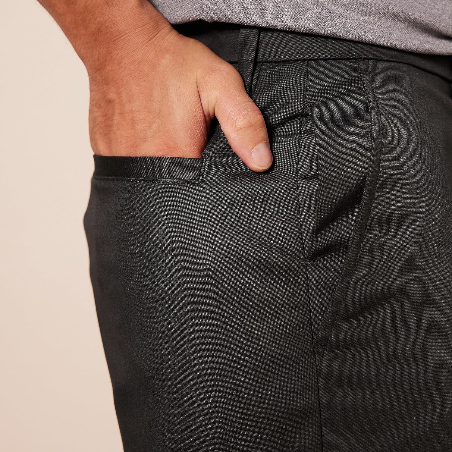Amazon Essentials Men's Classic-Fit 9" Inseam Moisture-Wicking Golf Shorts, Functional Pockets (Available in Big & Tall)